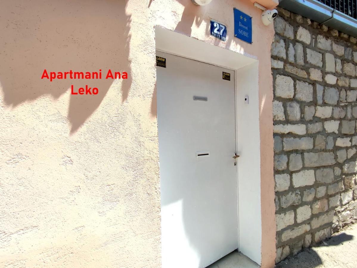 Apartmani Ana Leko Apartment *