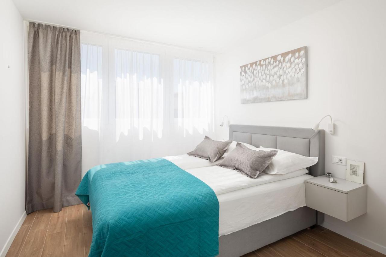 New & Modern Aa Apartment Split
