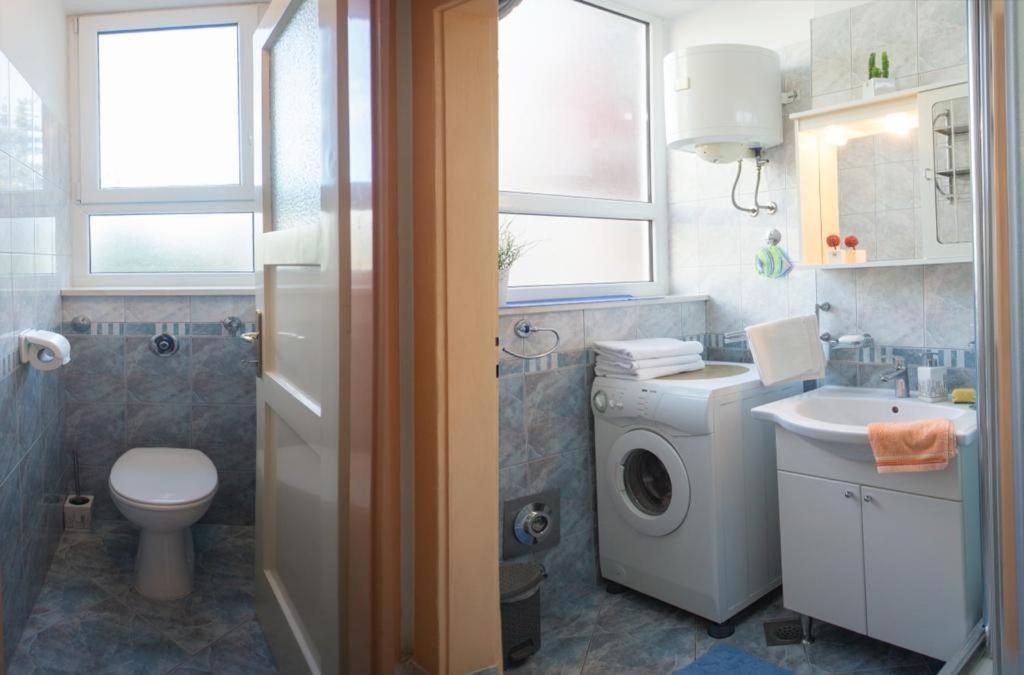 Orsula Apartment