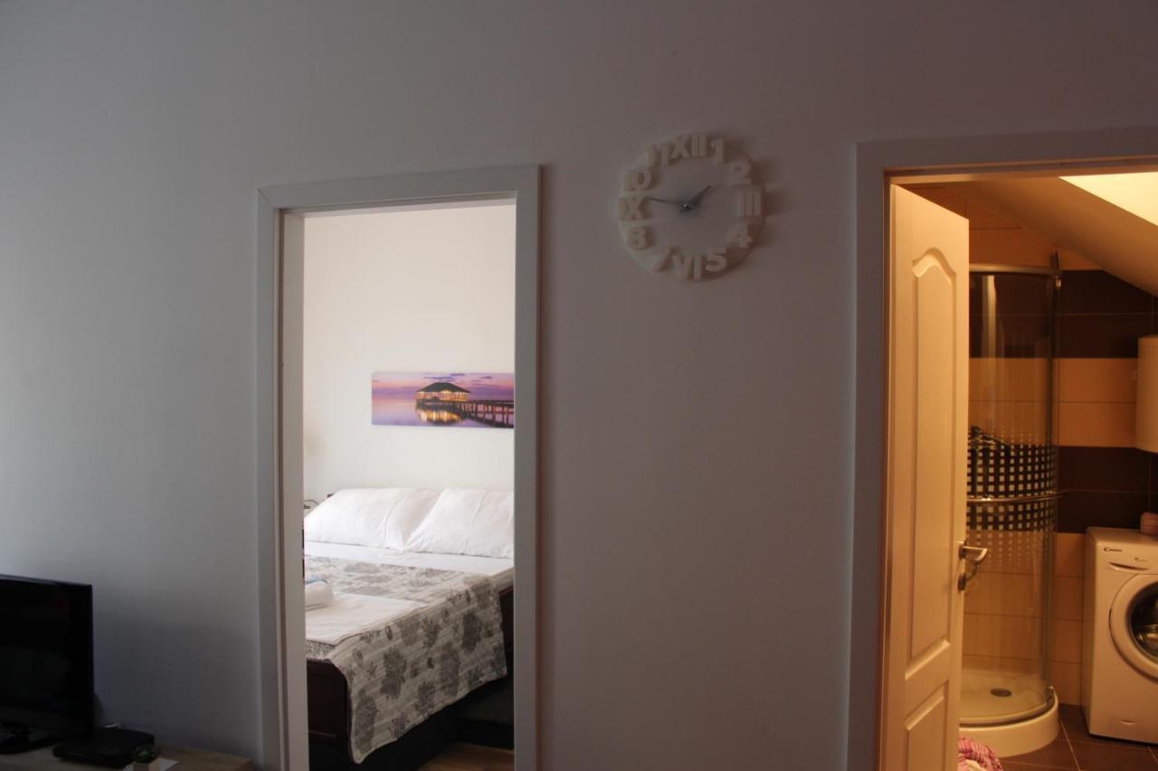 One Bedroom Apt With Wifi Apartamento