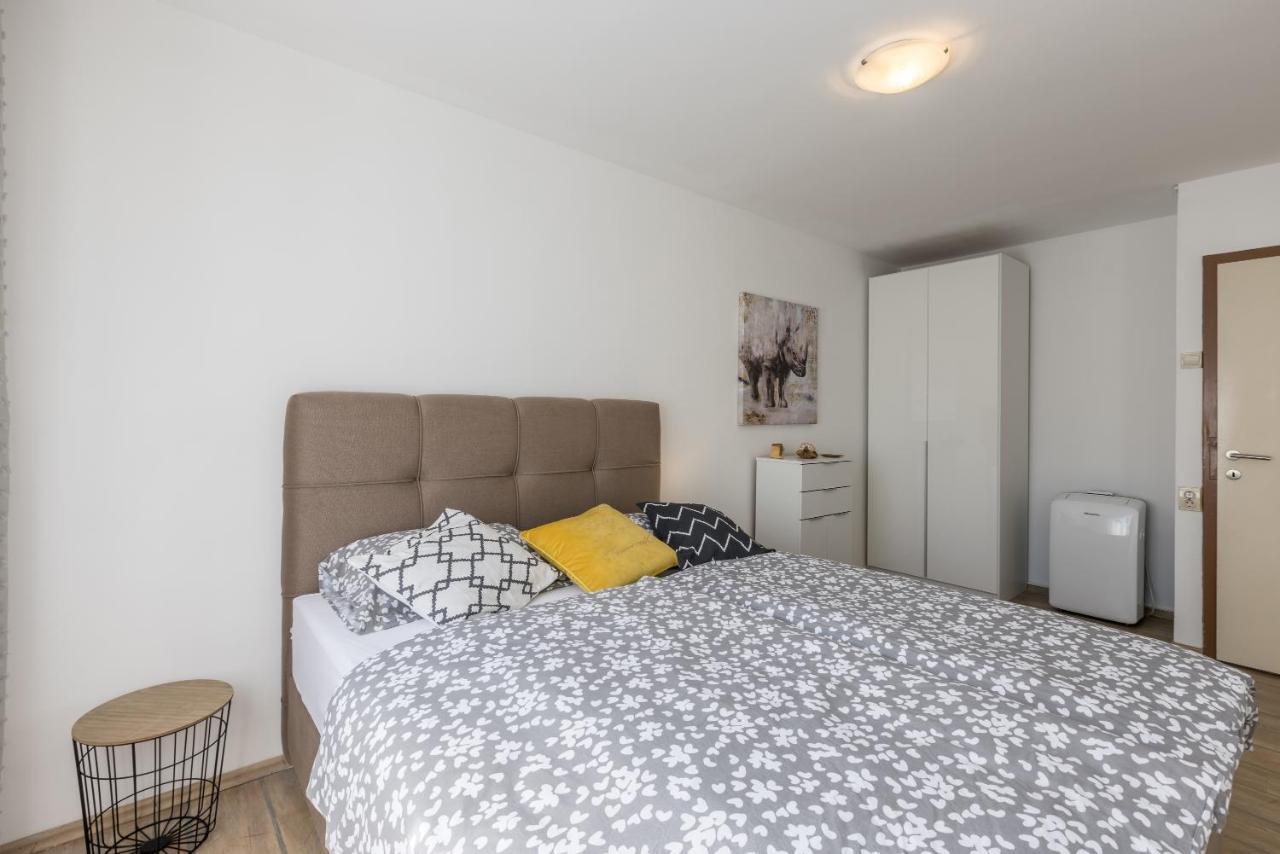Apartment Sunny