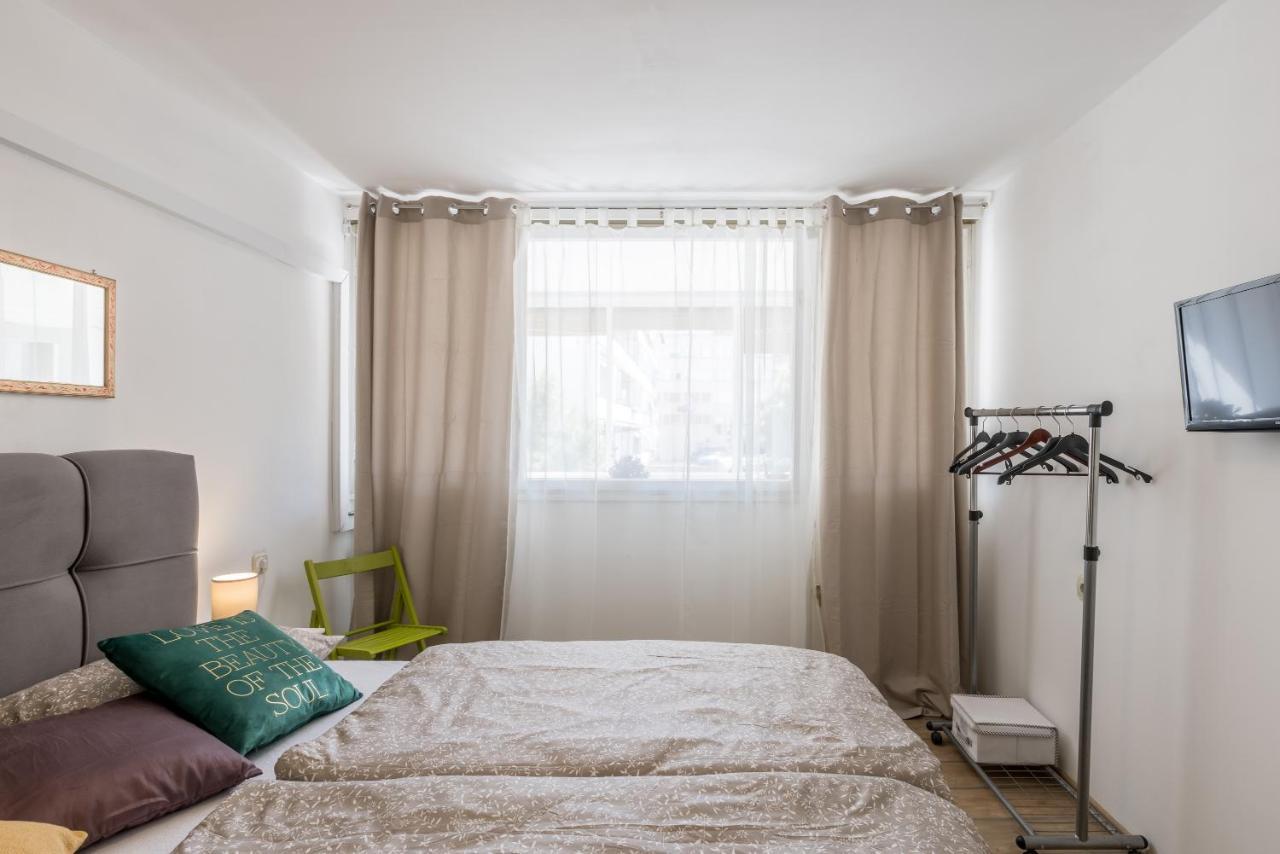 Apartment Sunny Split