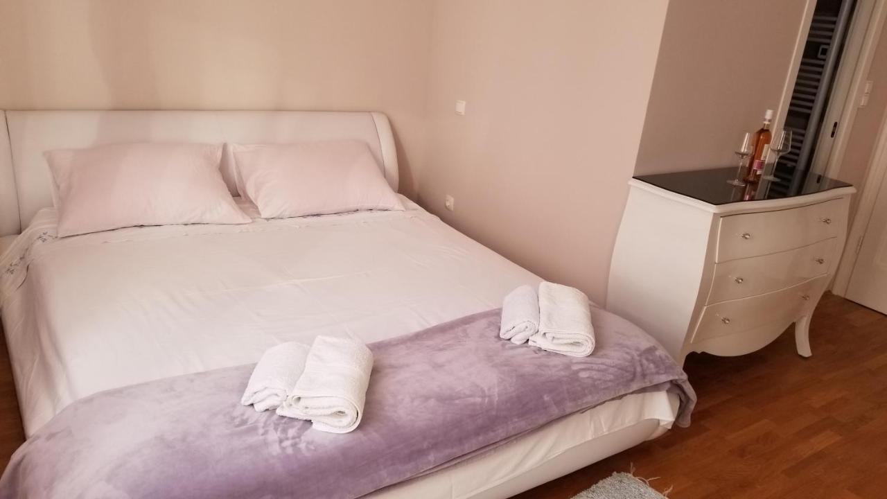 Apartment Bedroom With Bathroom Shower Split