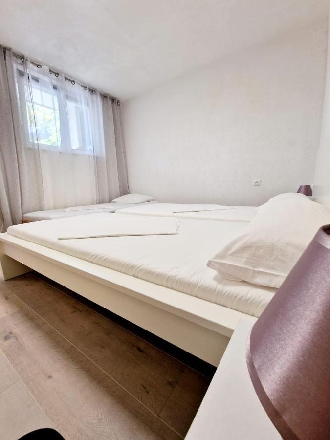 Split Apartment Appartement