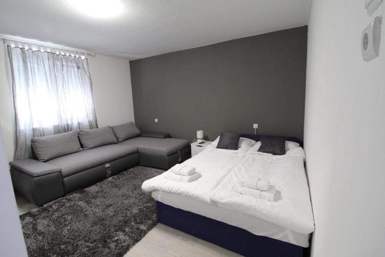 Apartman Matijas, 3 Bedroom With Terrace And Parking Split