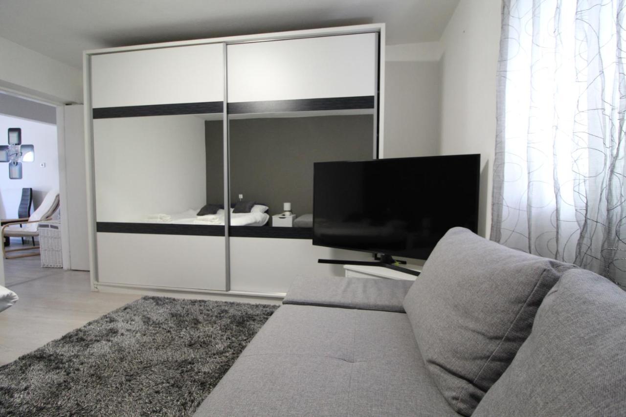 Apartman Matijas, 3 Bedroom With Terrace And Parking Split