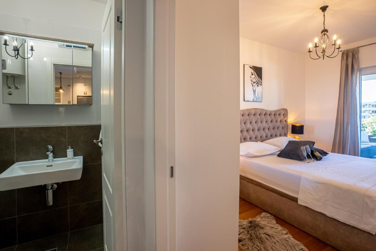 Apartment Morska 6 Luxury Znjan
