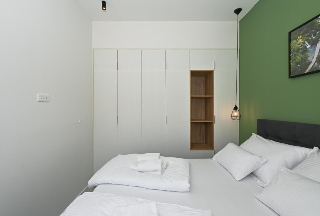 Old Town Pine Apartman