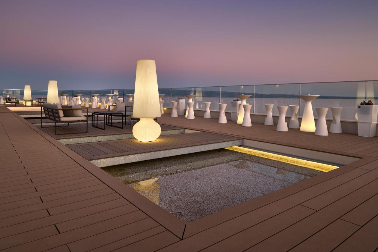 Amphora Hotel 4*