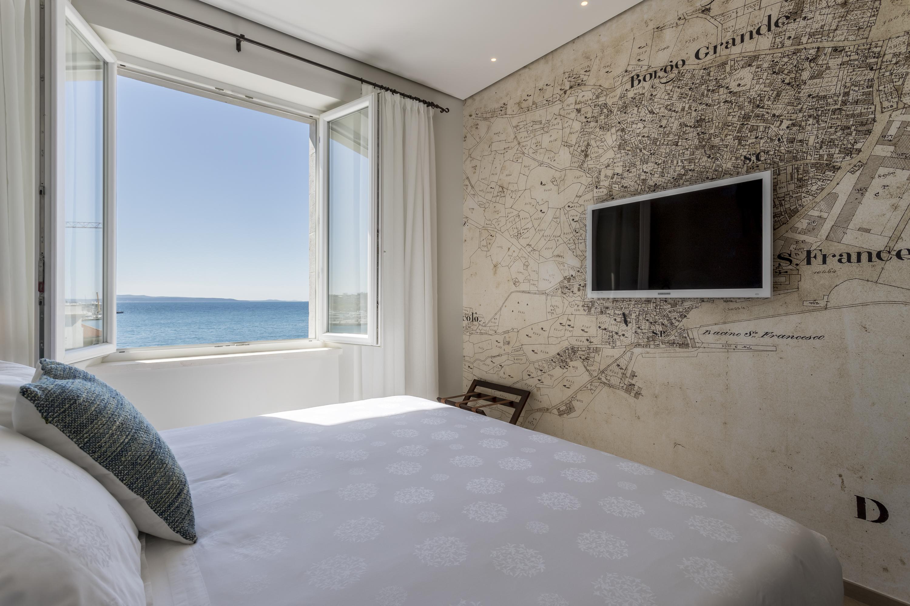 Seaview Luxury Retreat Guest house 4*