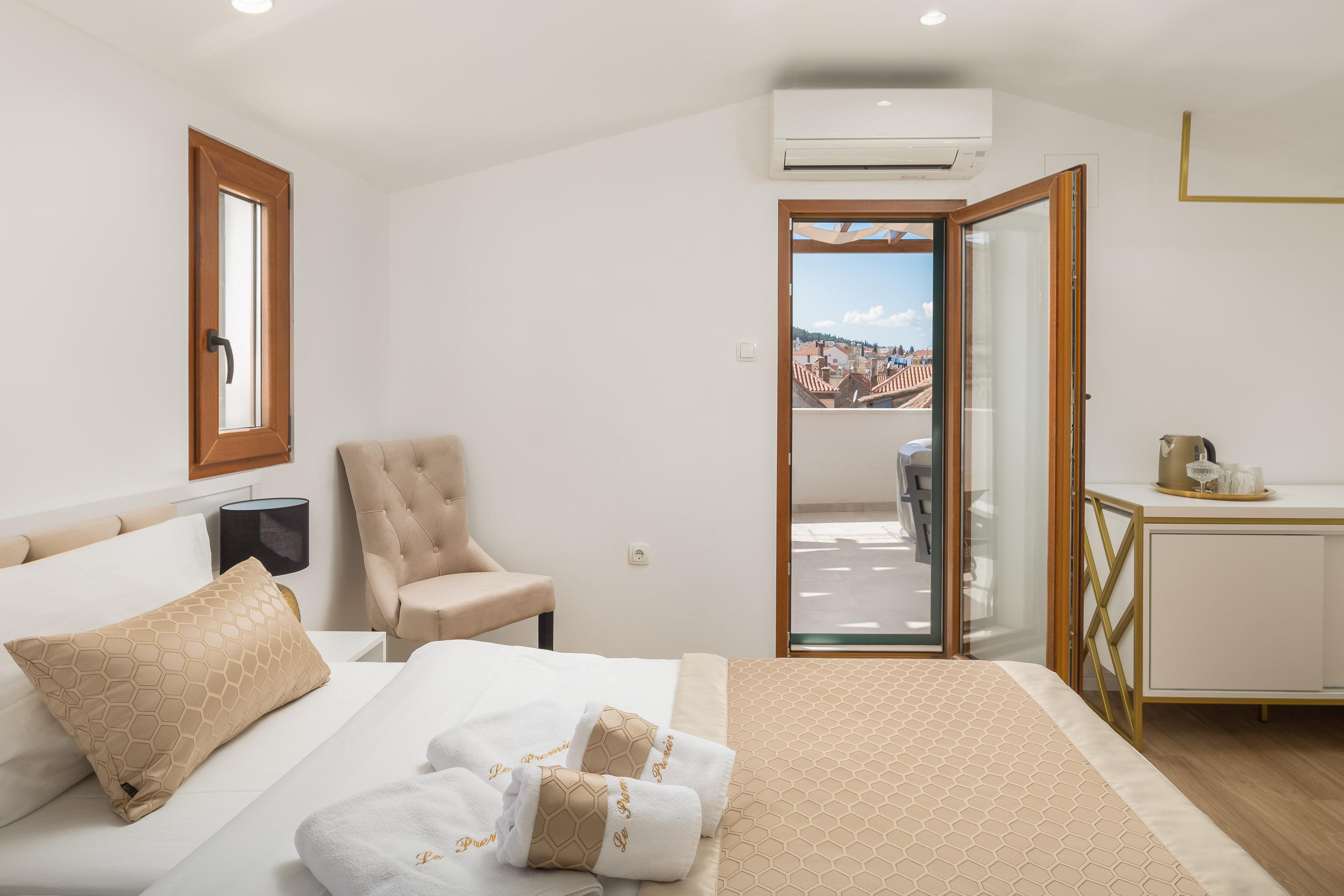 Le Premier Luxury Split