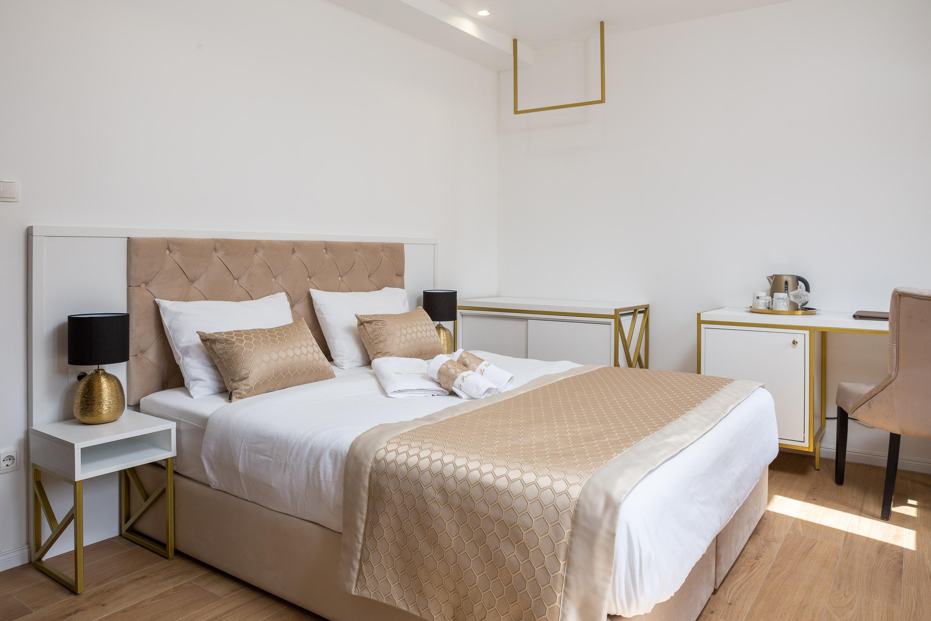 Le Premier Luxury 4* Split