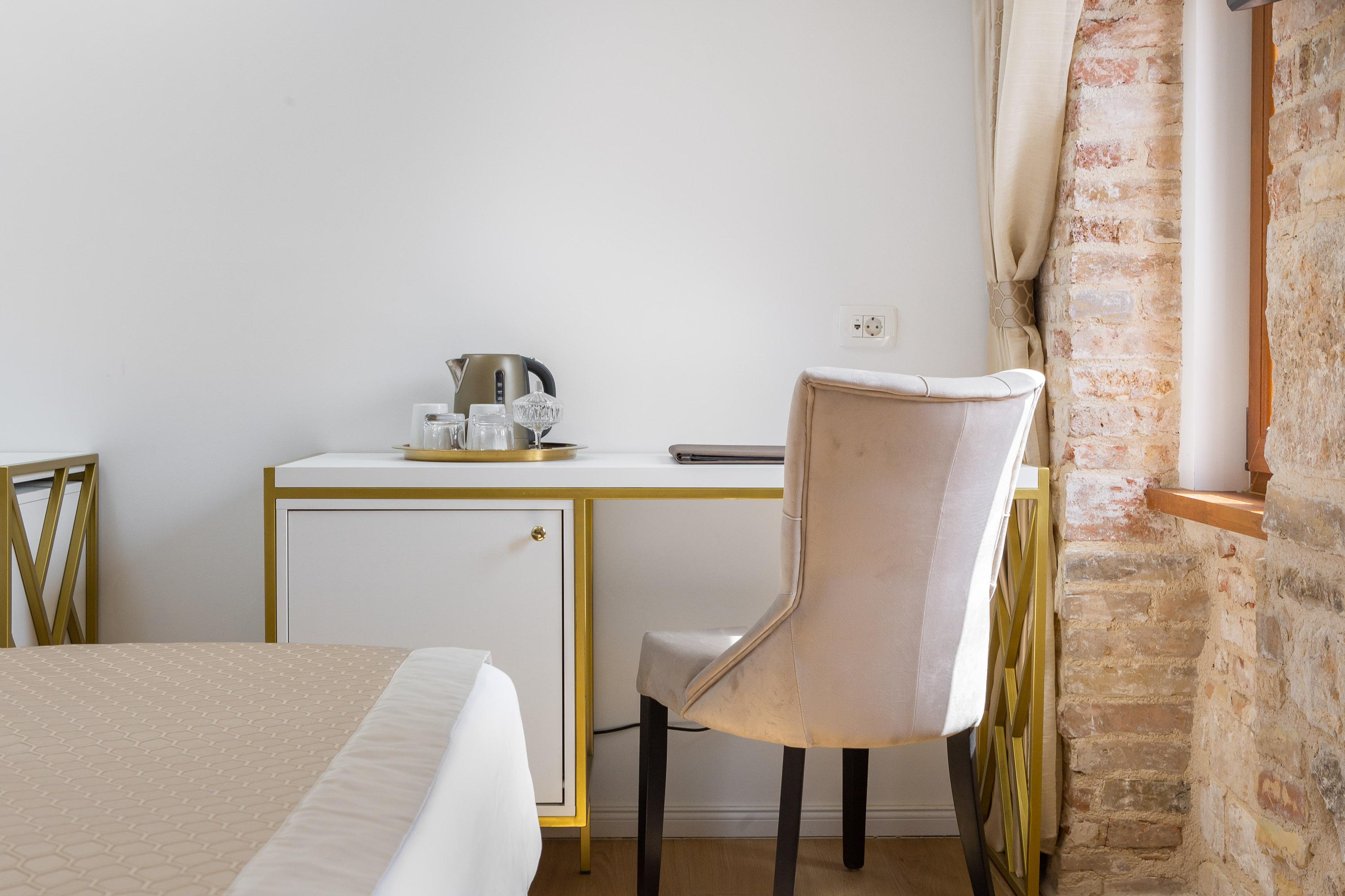 Le Premier Luxury