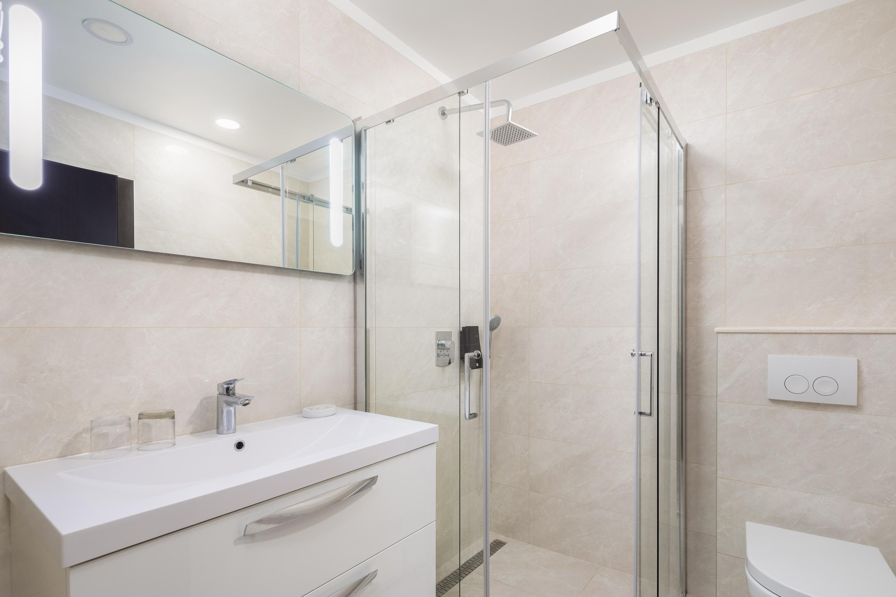 Le Premier Luxury Split