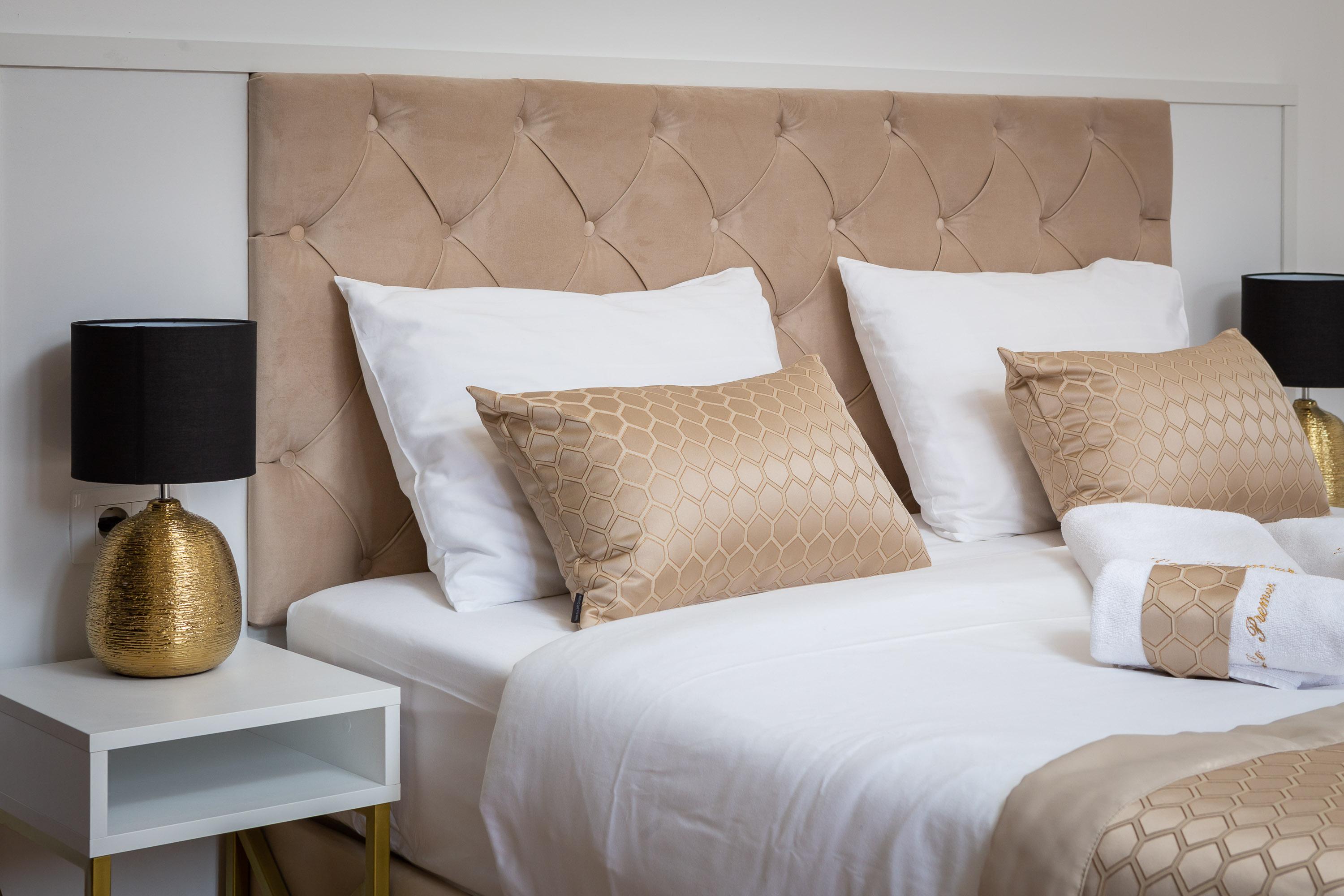 Le Premier Luxury 4*