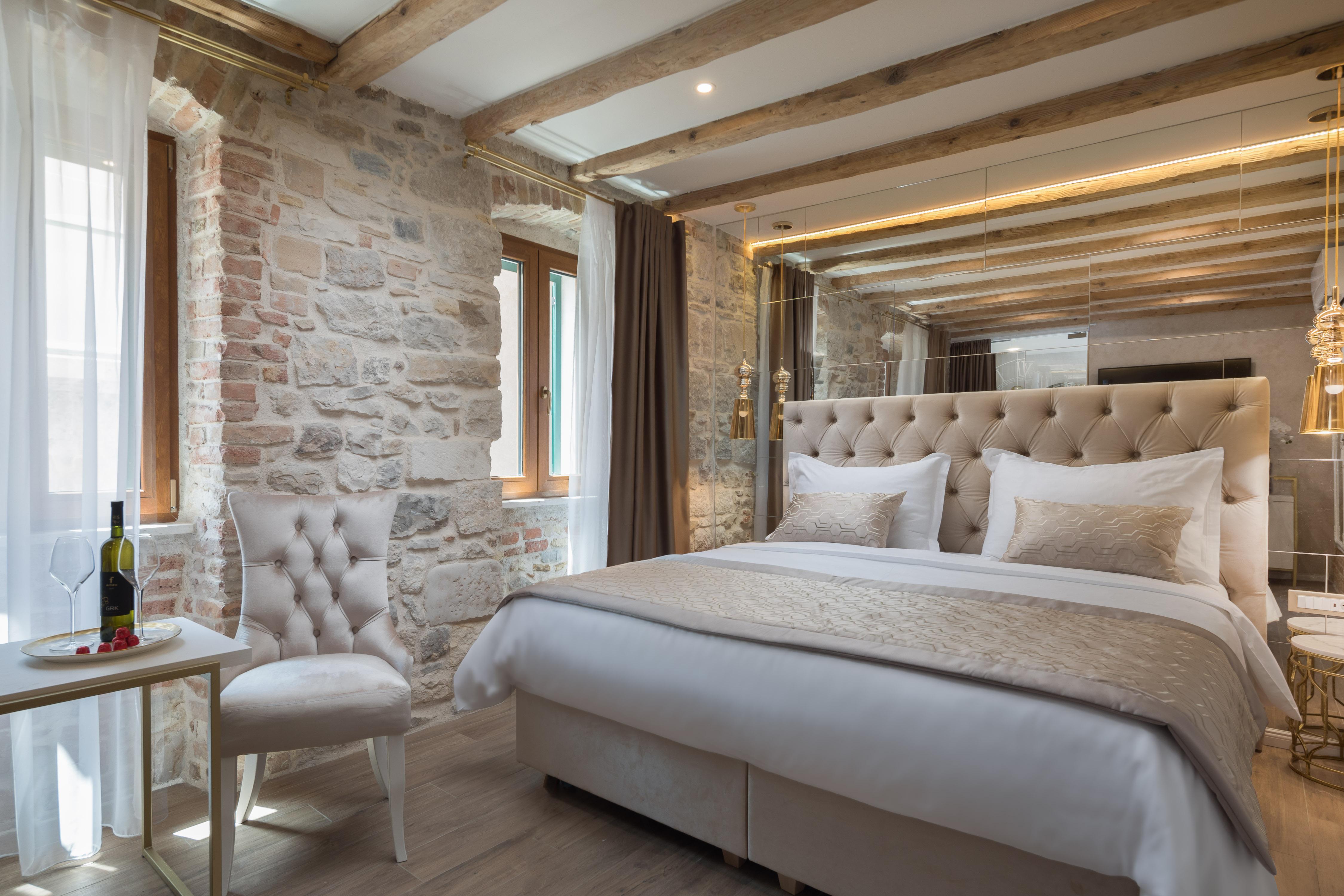 Le Premier Luxury Split