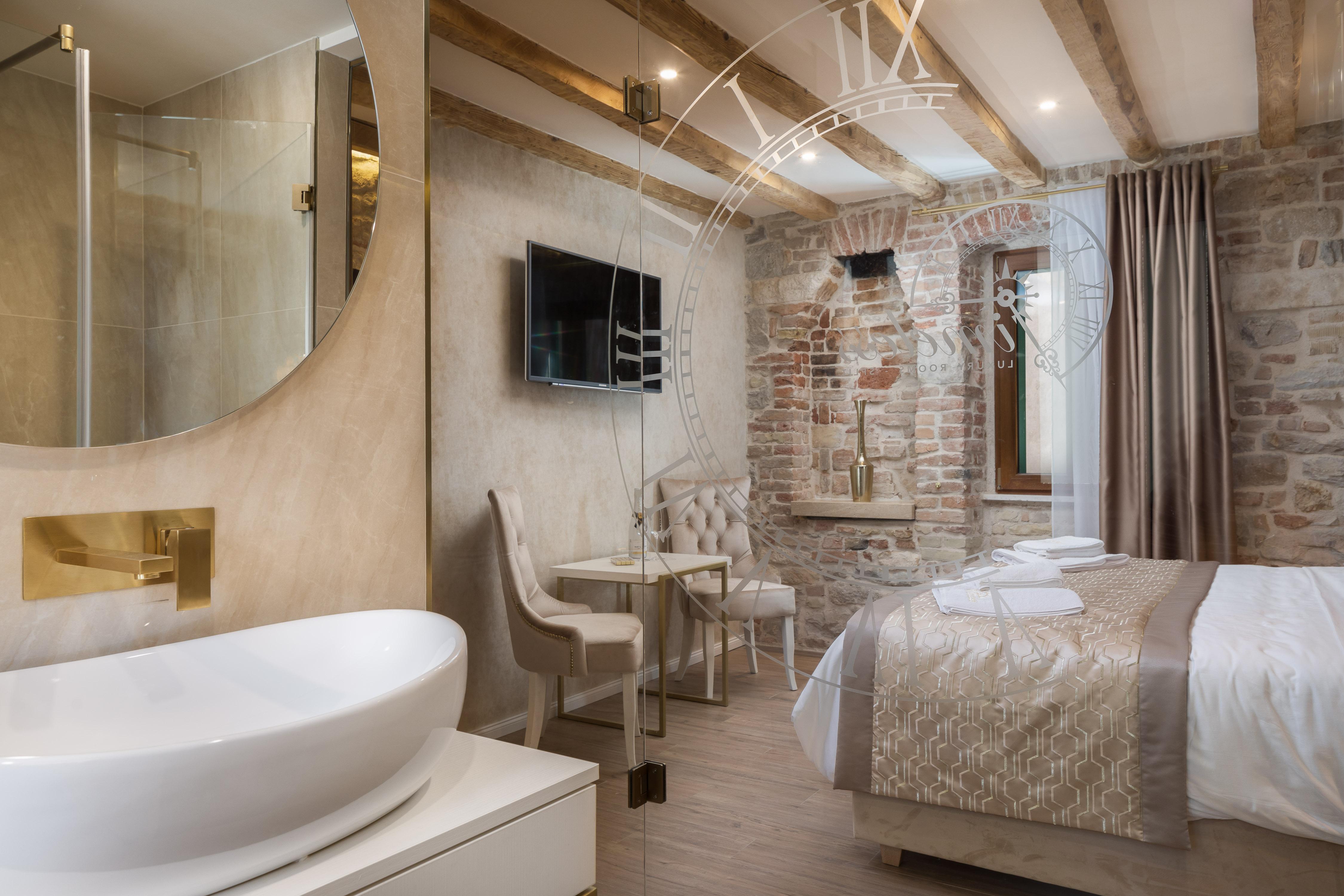 Le Premier Luxury