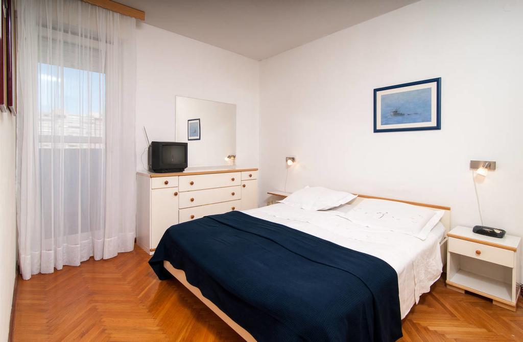 Definis Apartment
