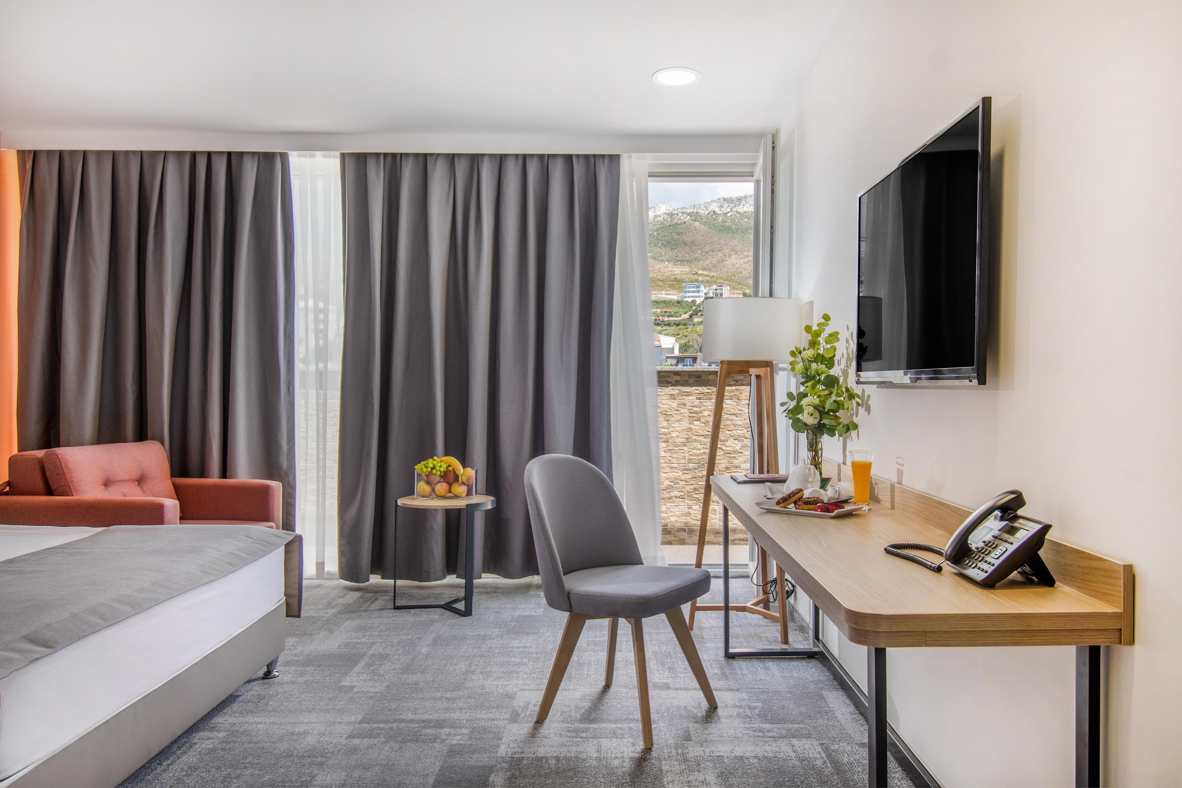 Hotel By President 4*