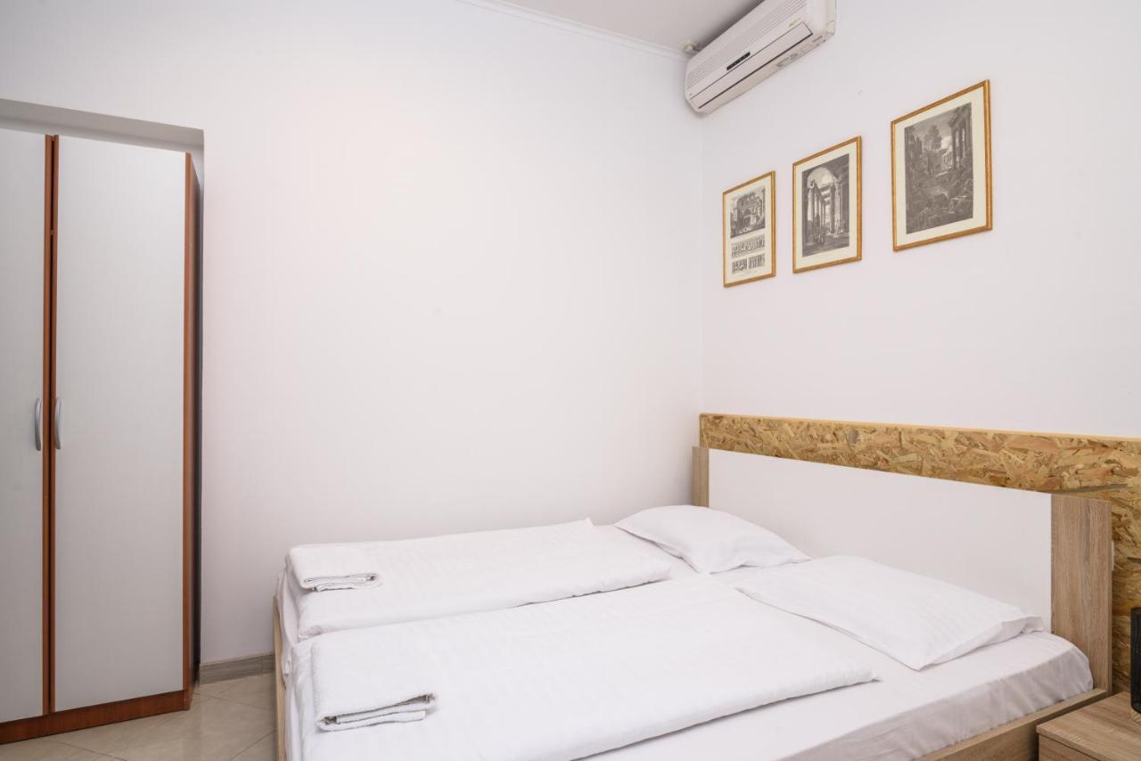 Hotel In Meta Mate
