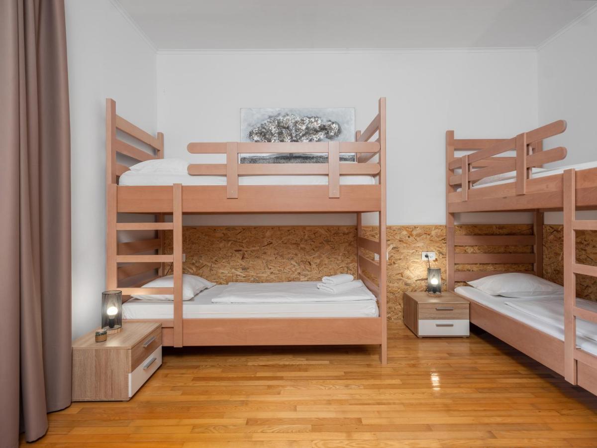 Hotel In Meta Mate 3*