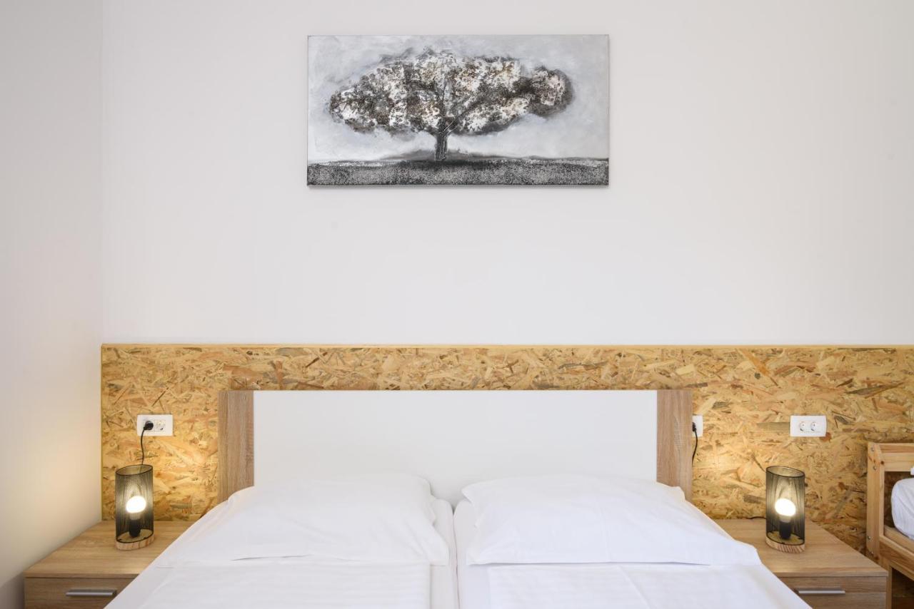 In Meta Mate Hotel 3*