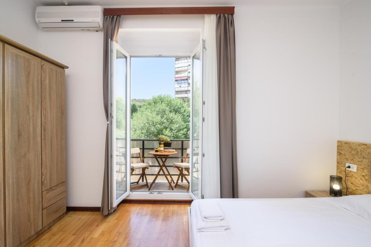 In Meta Mate Hotel