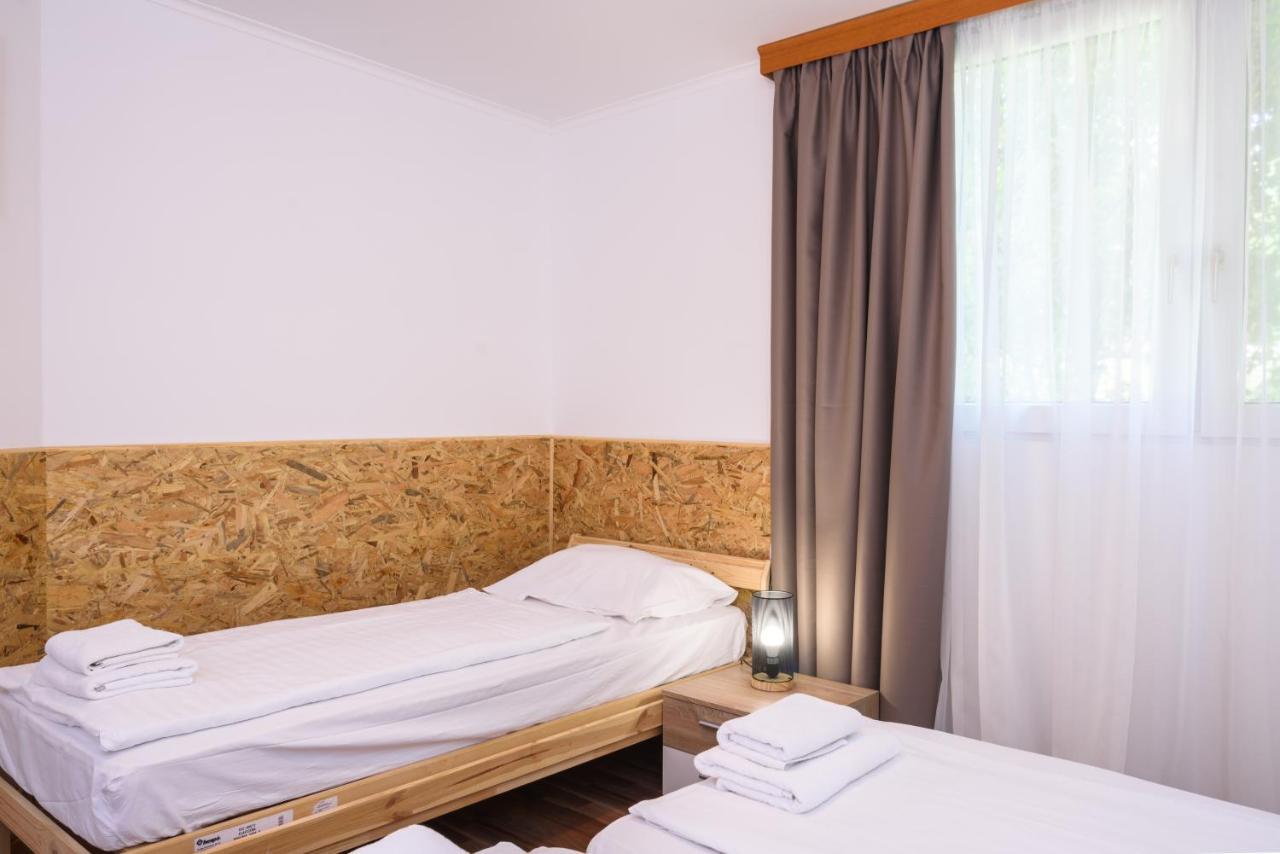 Hotel In Meta Mate