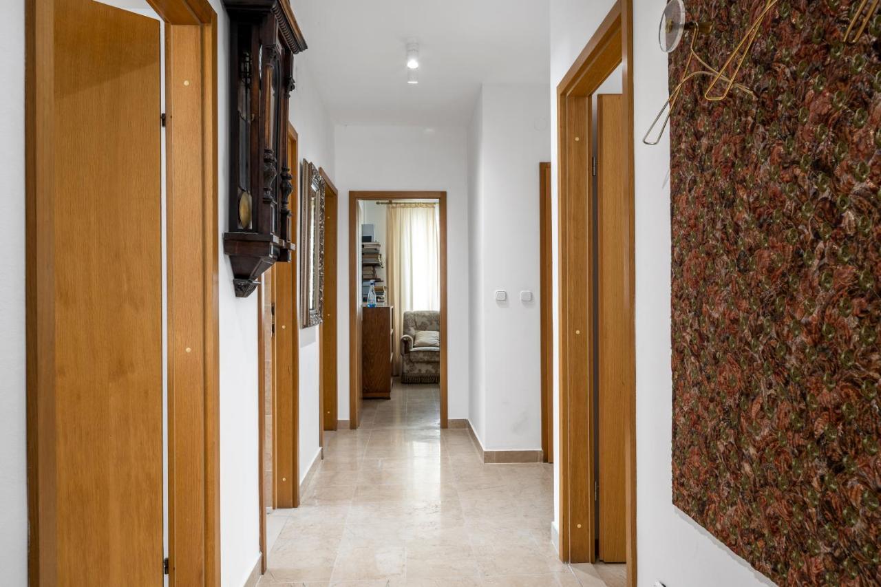 Sinjorina Leticia Apartment *