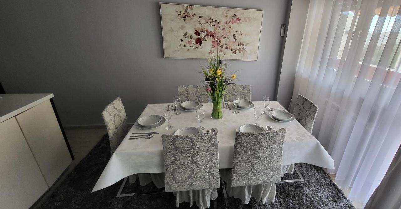 Amber S Podzemnom Garazom Apartment