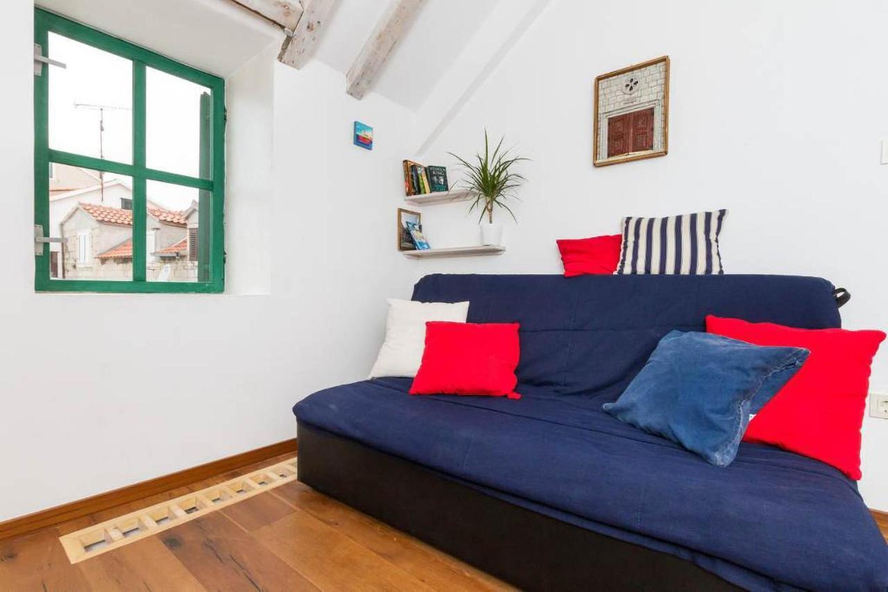Charming Little House In Center Apartment Split