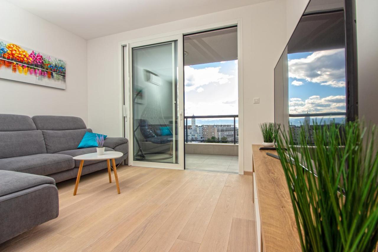 Sky Di Mare - Free Private Garage Apartman