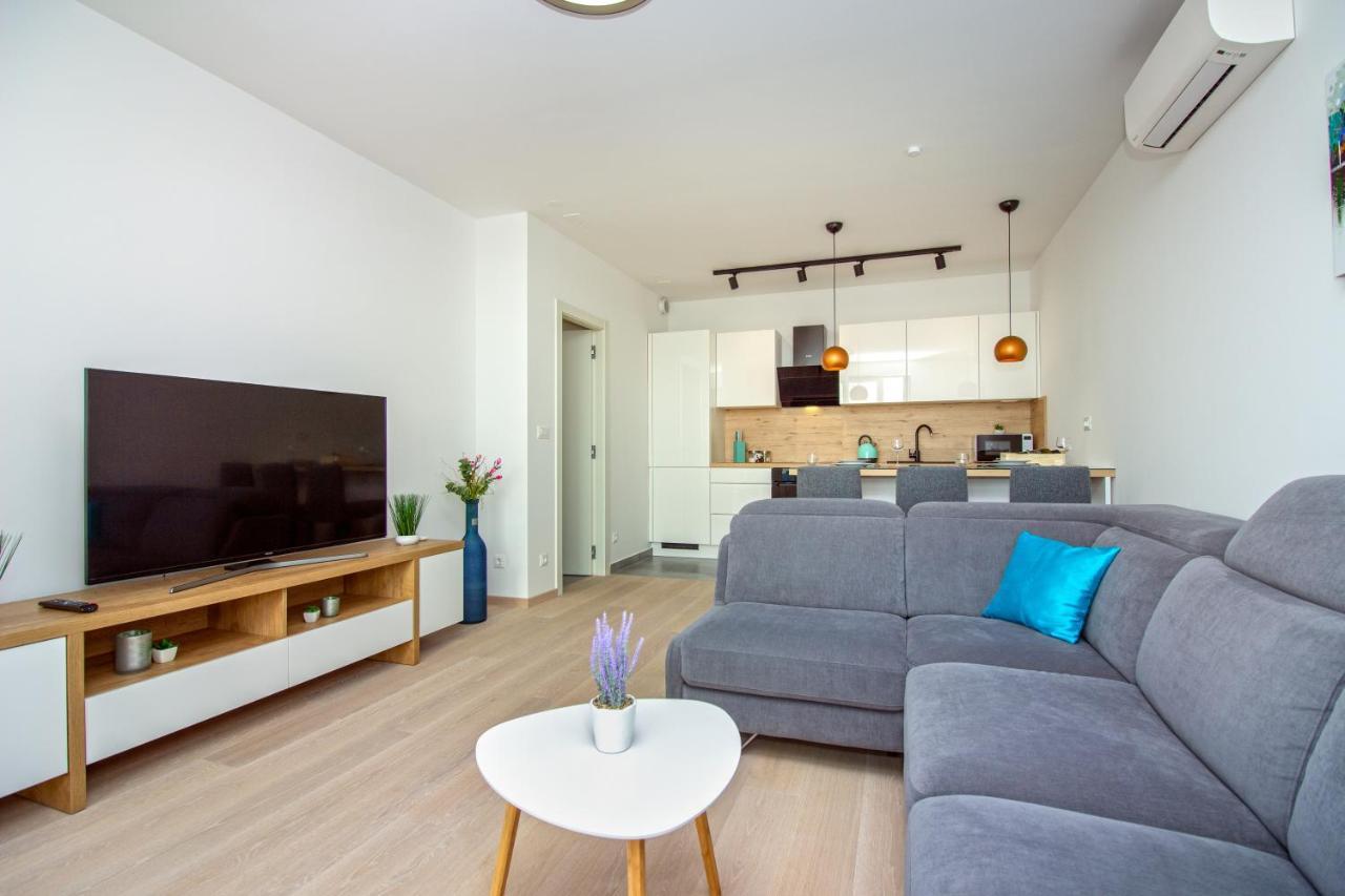 Sky Di Mare - Free Private Garage Apartman