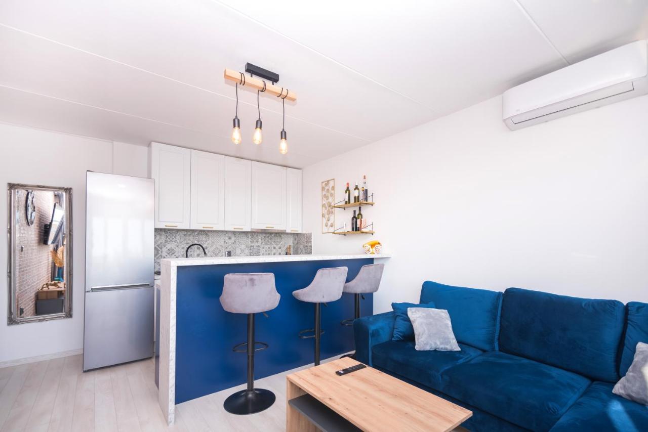 Frans Apartment