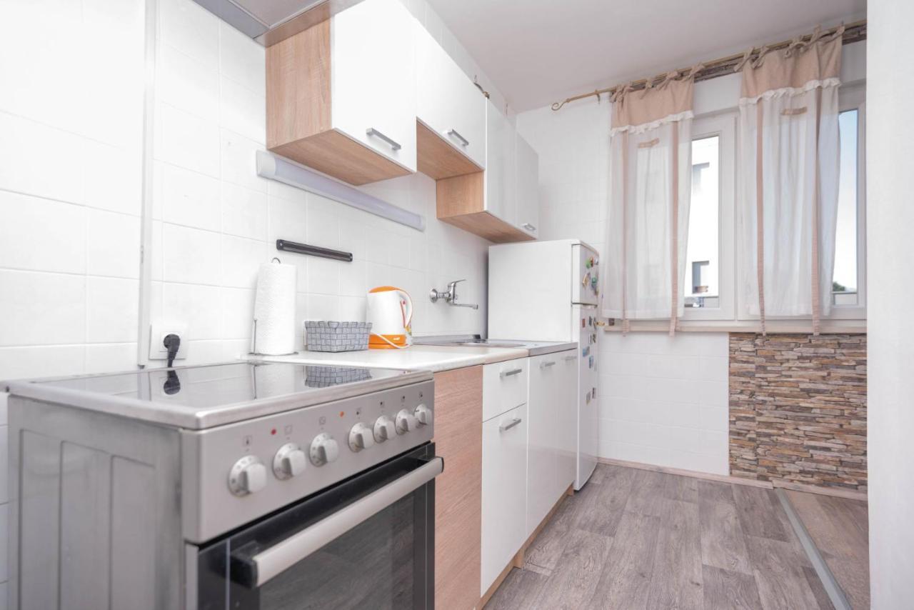 Apartment Spacious Snowwhite Split