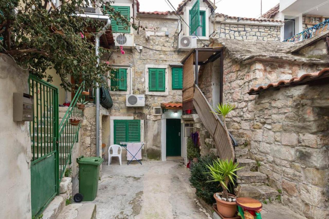 Apartment Charming Little House In Center Split