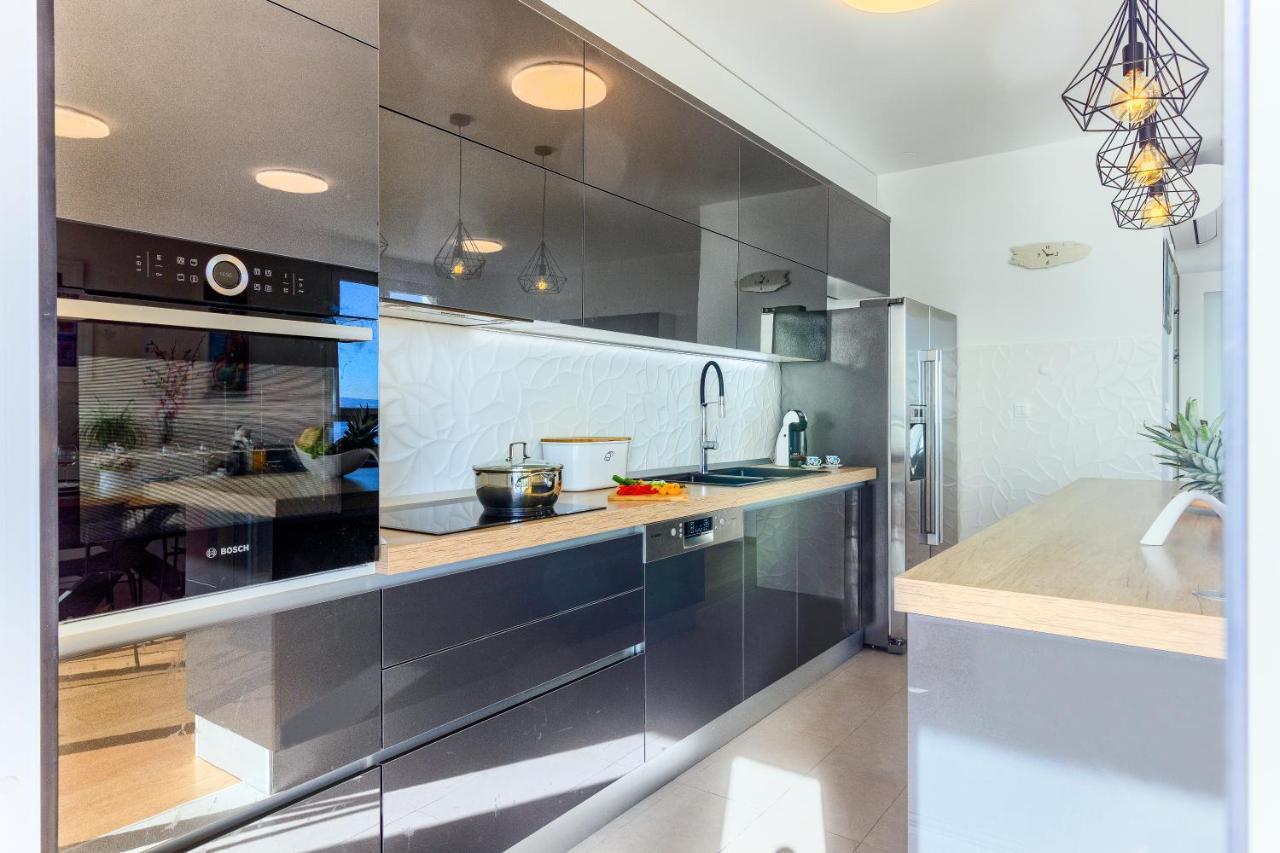 Apartman Sea Smile With Garage Parking Split