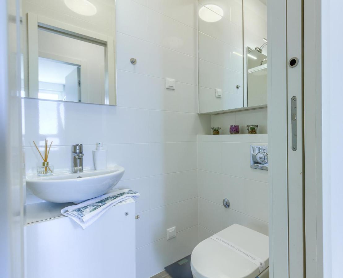 Sea Smile With Garage Parking Apartman Split