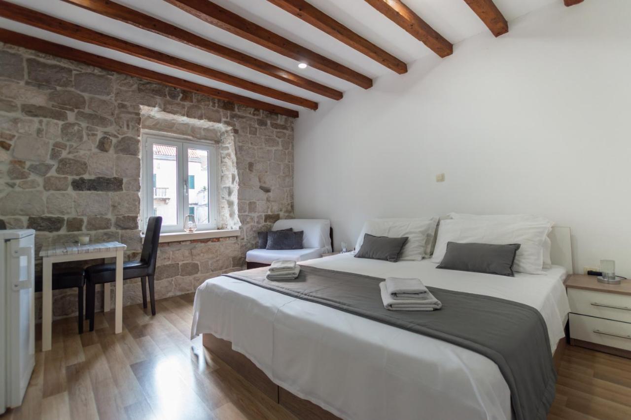 Camenno Apartments-the Heart Of Diocletian's Palace-open Winter! Apartman Split