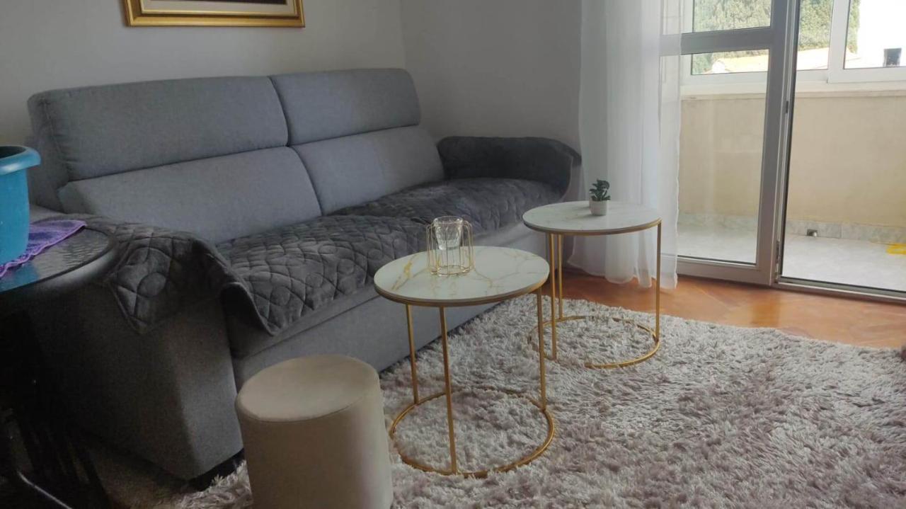 Apartment Idea's With Free Parking And Sea View