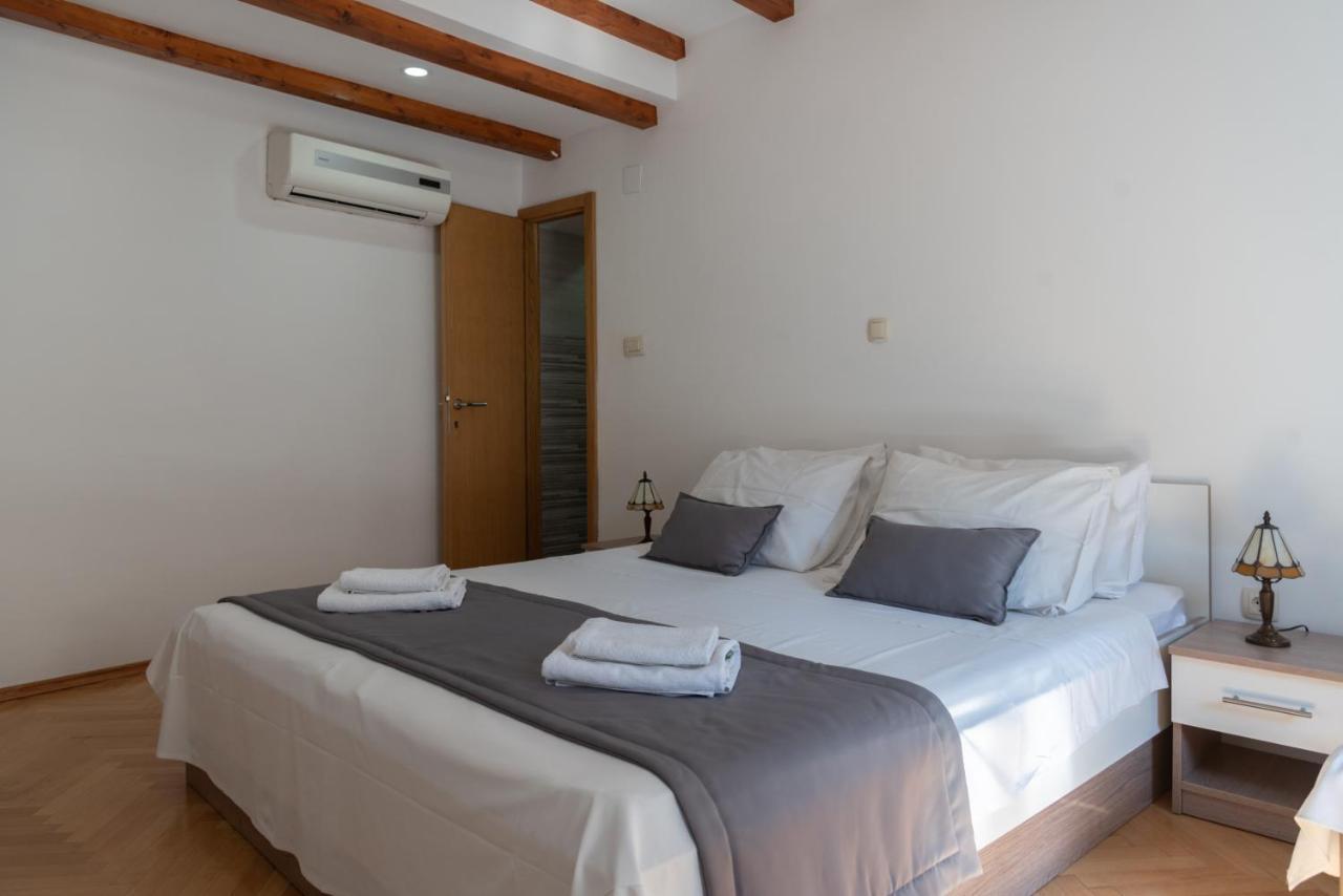 Camenno Apartments-the Heart Of Diocletian's Palace-open Winter! *