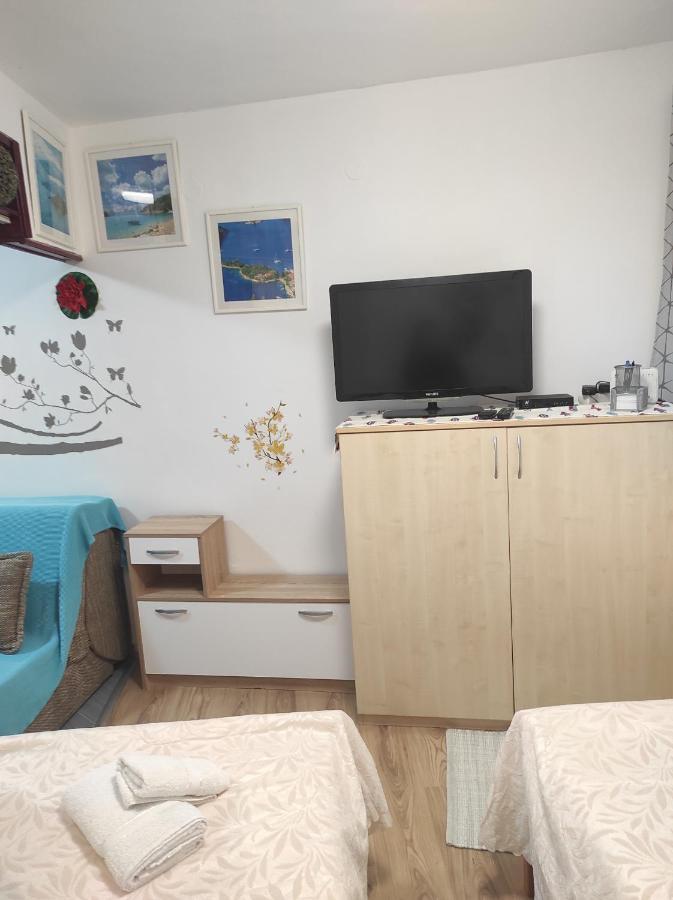Cosy In Centar Apartment