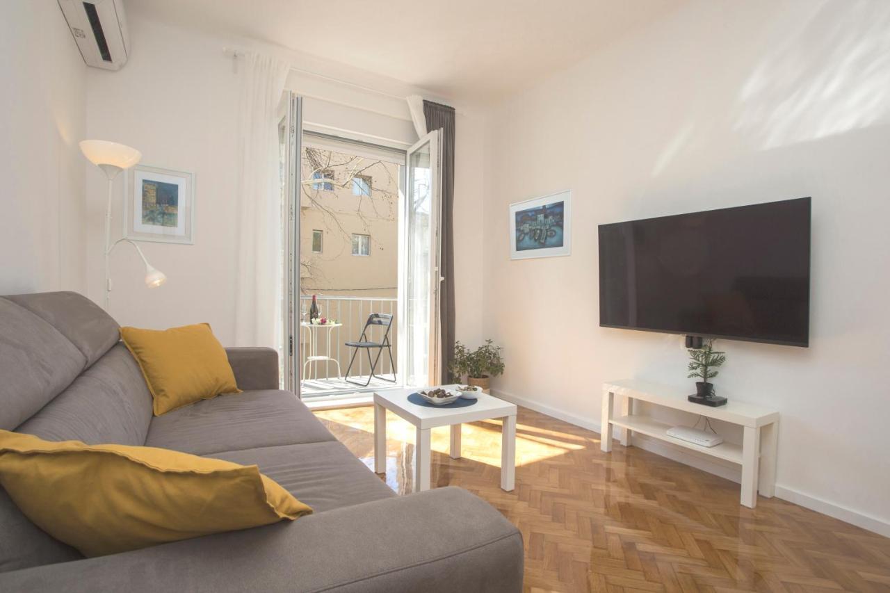 L&s Superior With Balcony And Parking - Excellent Location Within Walking Distance Of Diocletian's Palace And Bacvice *