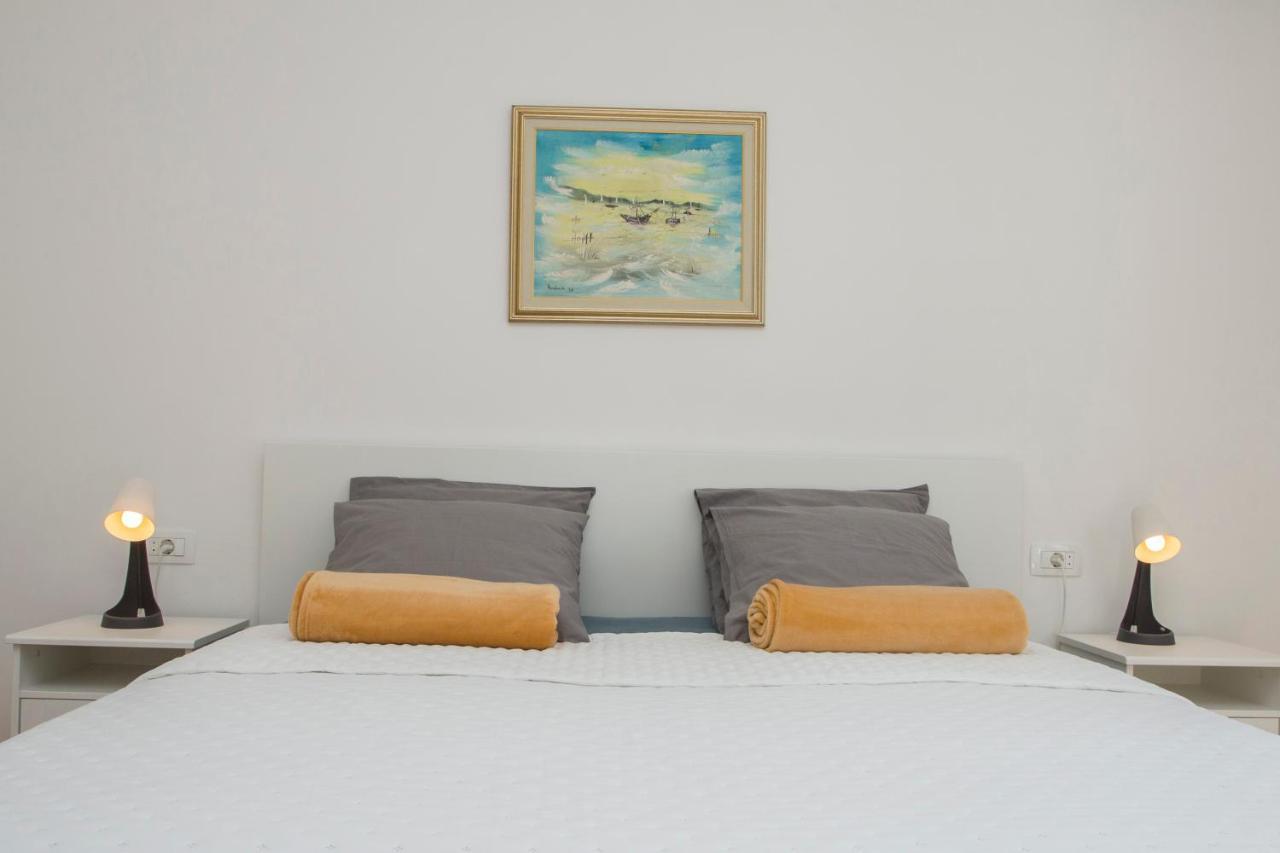 Apartment L&s Superior With Balcony And Parking - Excellent Location Within Walking Distance Of Diocletian's Palace And Bacvice