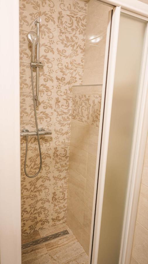 Bliss With Free Parking Apartment *
