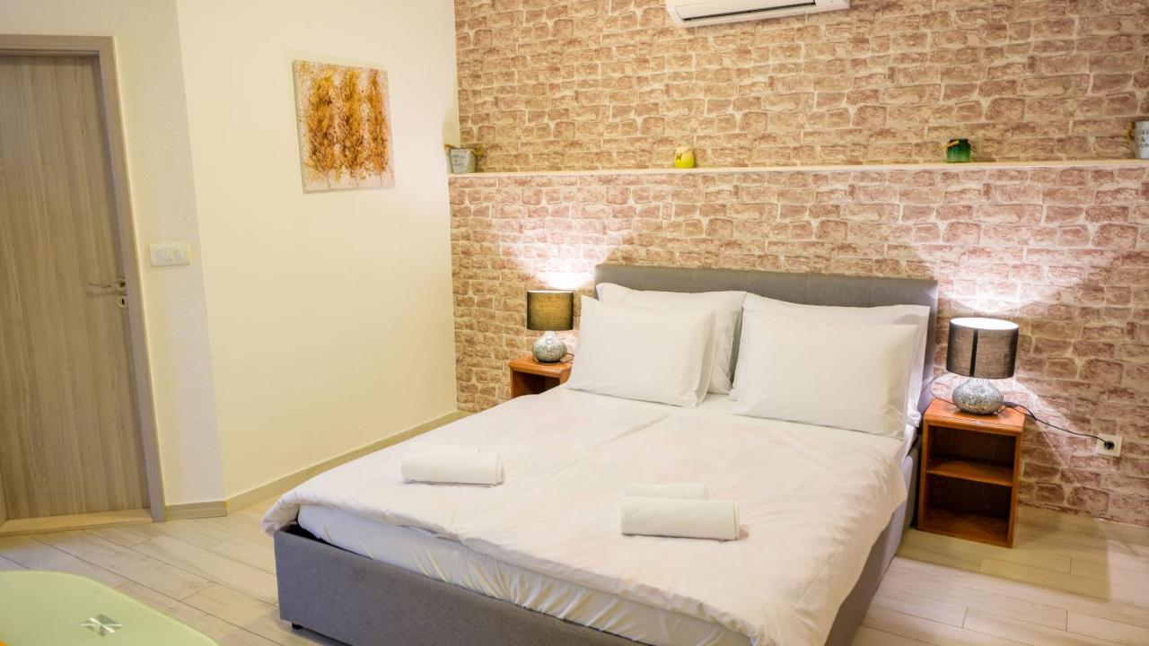 Bliss With Free Parking Apartment *