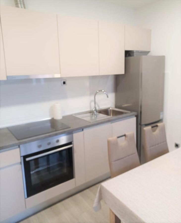 Apartment Neva With Free Private Parking Space Split