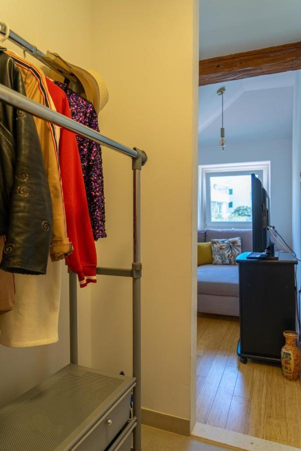 Cool Attic W Gallery In The Heart Of Apartamento Split