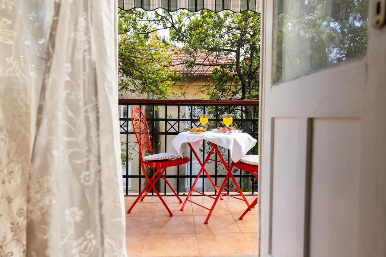 Apartman Garden View *