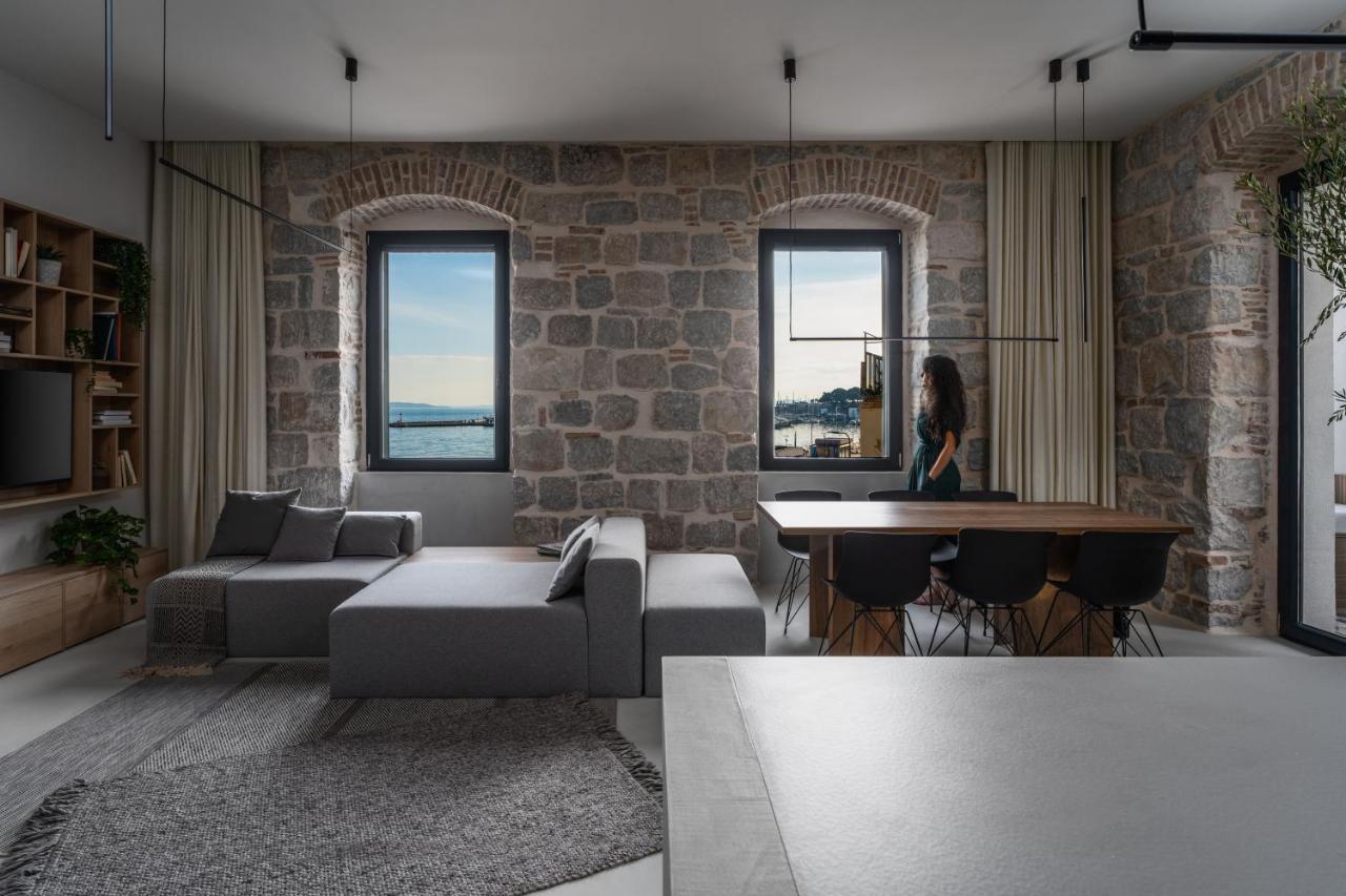 Architect's Seafront Flat Apartment *